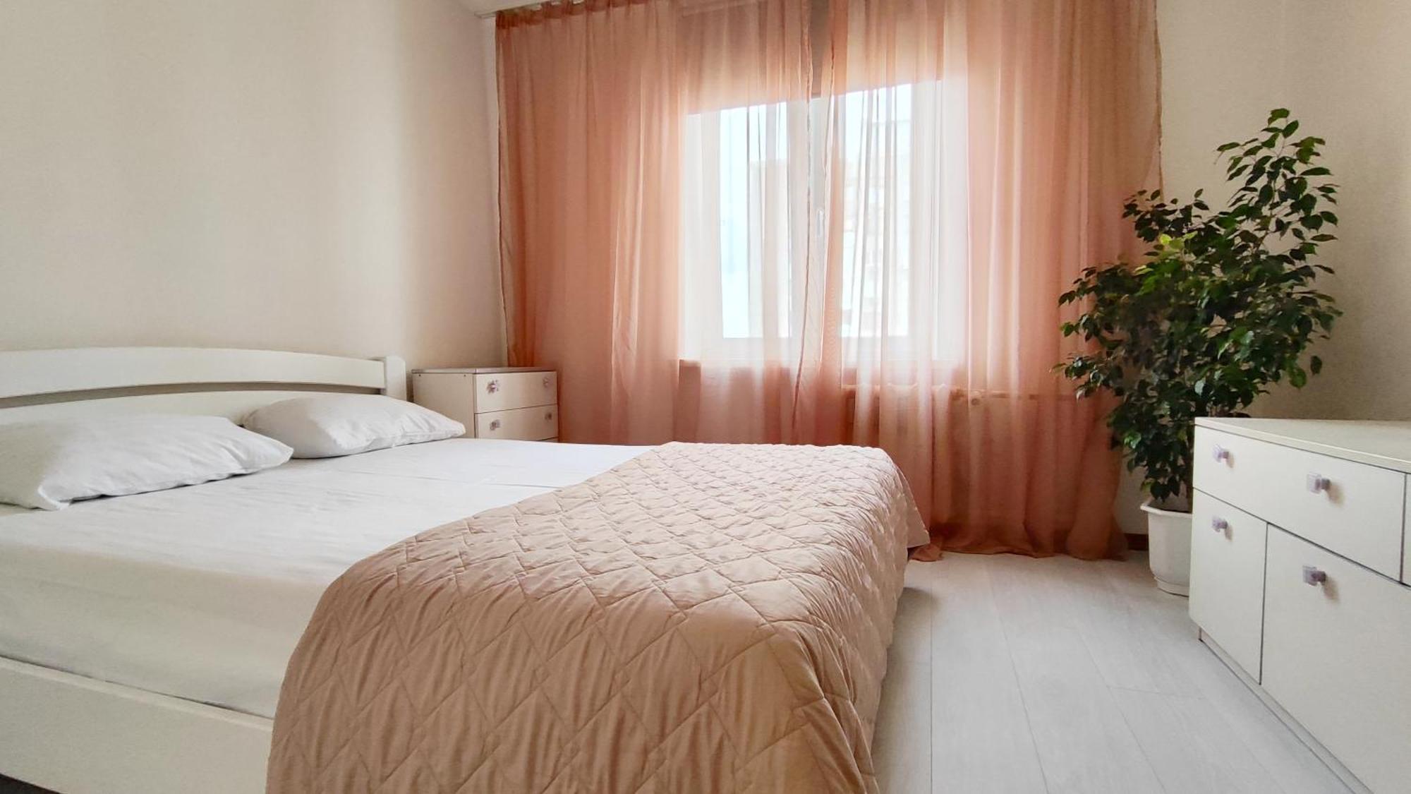 1/10 Вулиця Радунська Apartment Kyiv Exterior photo